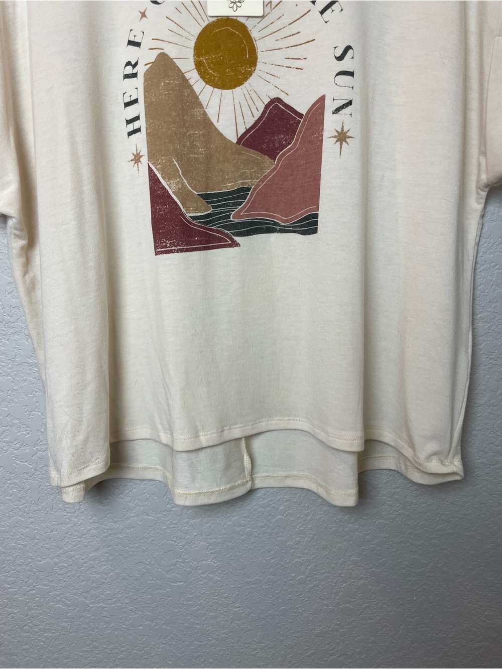 Bnwt! Mia Joy Joyfolie Cream Top with Colorful Sunset Graphic Size XL - Picture 5 of 9